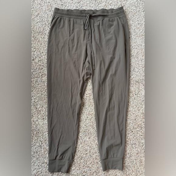 Indies Clothing Jacket and Jogger Set Olive Size L/XL - Picture 14 of 15